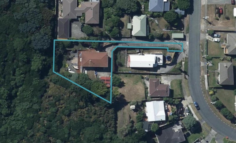95 Tireti Road, Titahi Bay, Porirua - Carousel 1