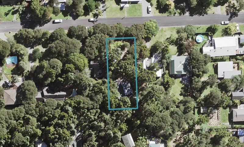 8 Fawcett Road, Laingholm, Auckland - Carousel 1