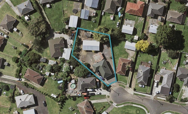 12 Matamata Place, Otara, Auckland - Carousel 1