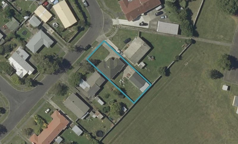 19 Dampier Avenue, Awapuni, Palmerston North - Carousel 1