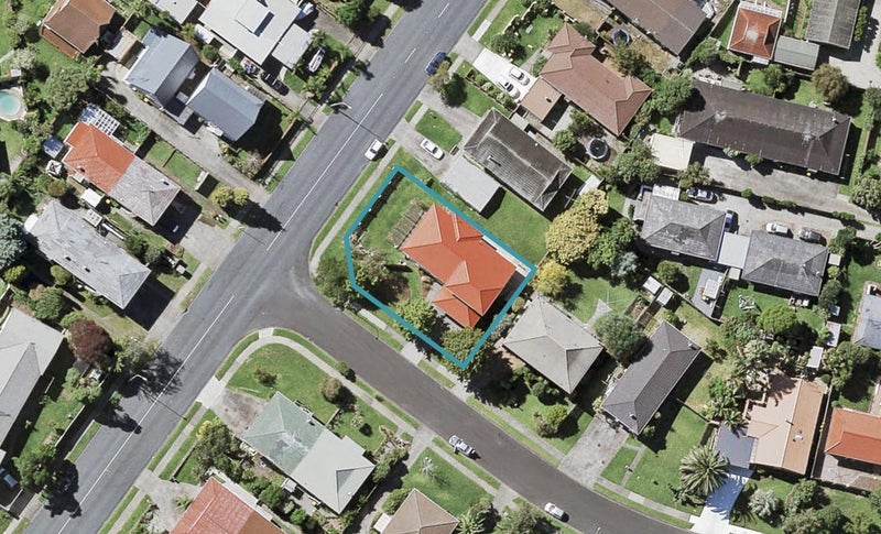 2 Hedge Row, Sunnyhills, Auckland - Carousel 1
