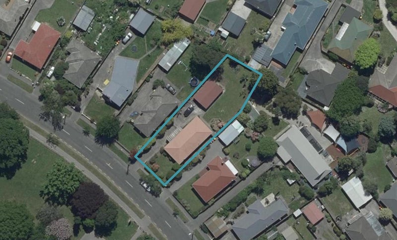 10 Isleworth Road, Bishopdale, Christchurch - Carousel 1