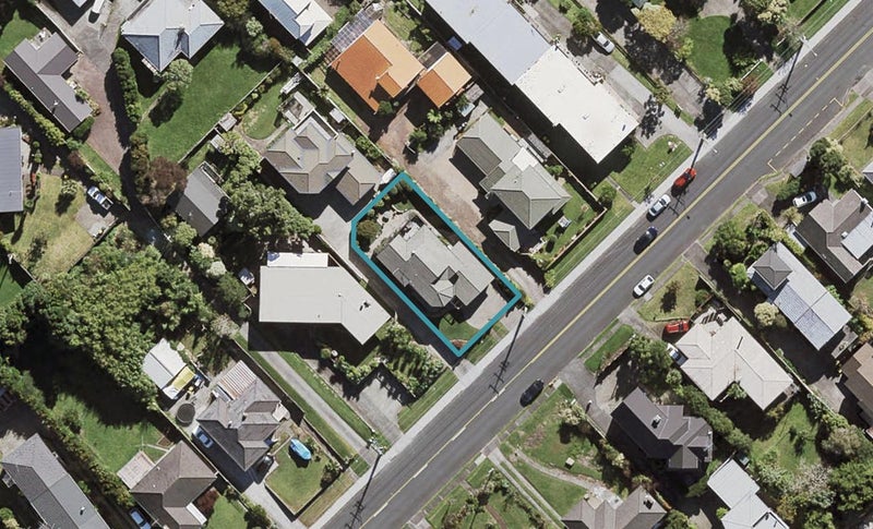 93A Ocean View Road, Hillcrest, Auckland - Carousel 1