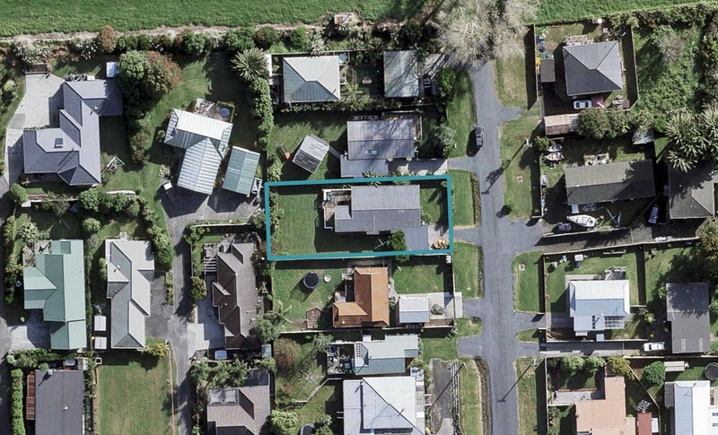 5 Mary Keane Lane, Parakai, Helensville - Carousel 1
