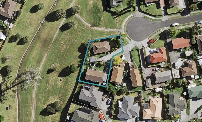2/10 Myna Place, Weymouth, Auckland - Carousel 1