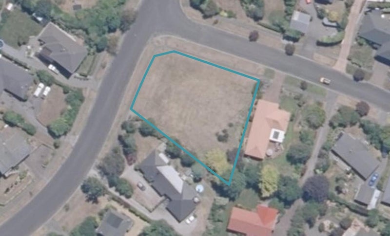 16 Kahurangi Drive, Rangatira Park, Taupo - Carousel 1