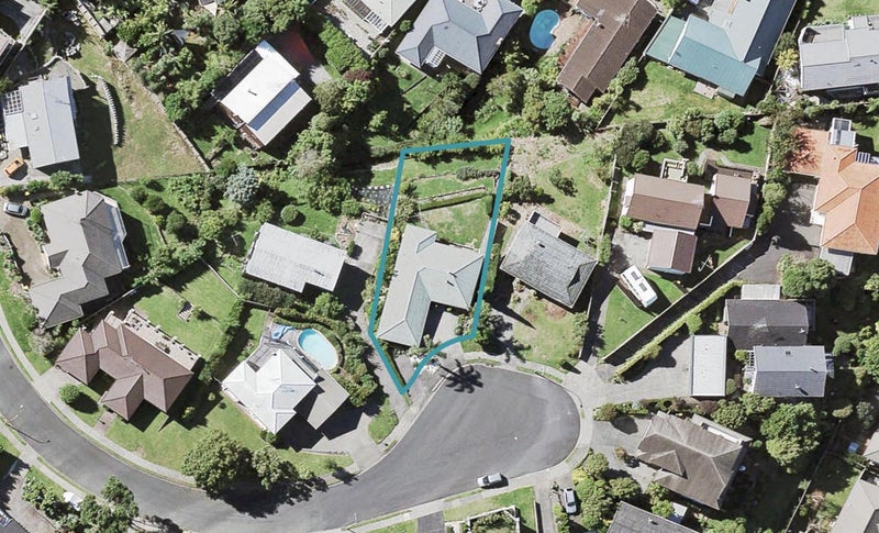 18 Callender Place, Shelly Park, Auckland - Carousel 1