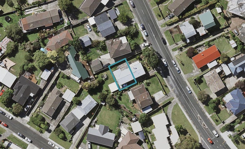 105B Sycamore Drive, Sunnynook, Auckland - Carousel 1