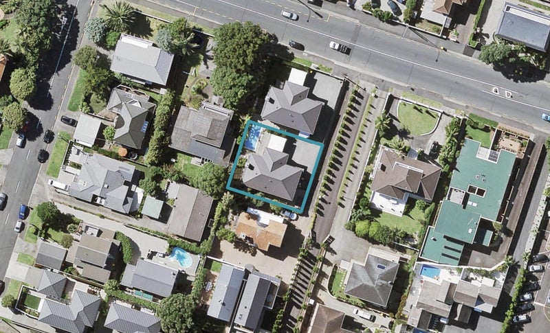 96 Kitchener Road, Milford, Auckland - Carousel 1
