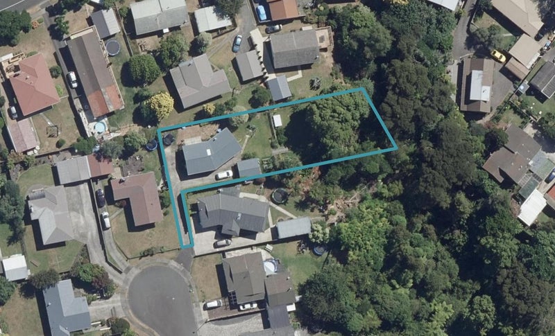 18 Kohekohe Place, Pukete, Hamilton - Carousel 1