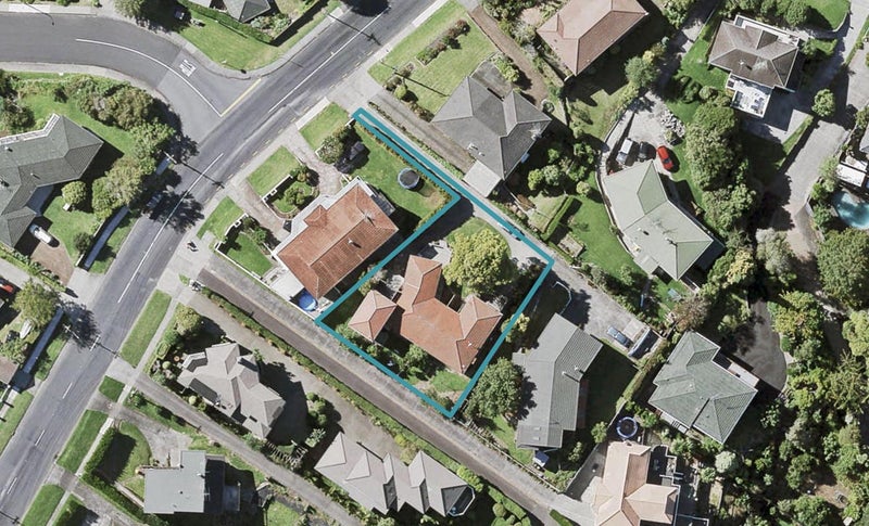 73 Mellons Bay Road, Mellons Bay, Auckland - Carousel 1