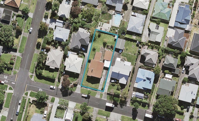 19 Cambrai Avenue, Mount Roskill, Auckland - Carousel 1