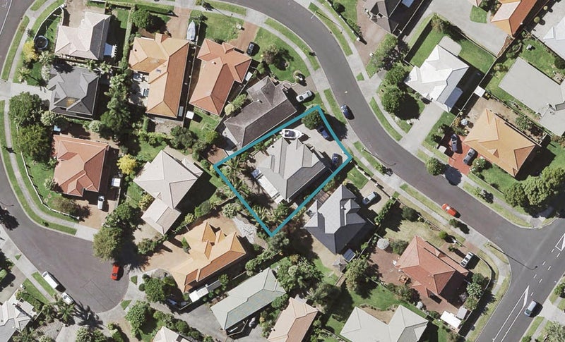 8 Cantora Avenue, Northpark, Auckland - Carousel 1