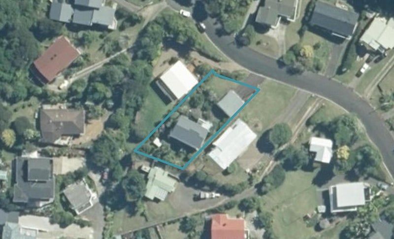 7 Haddon Crescent, Whitianga, Whitianga - Carousel 1