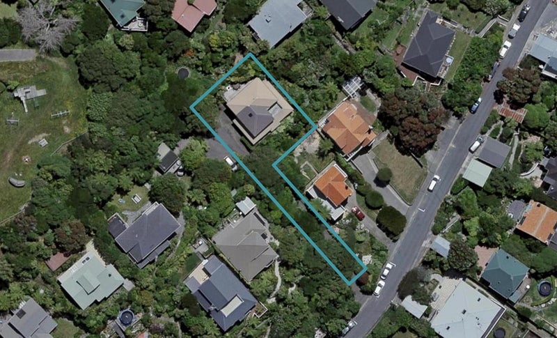 12 Ariki Road, Hataitai, Wellington - Carousel 1