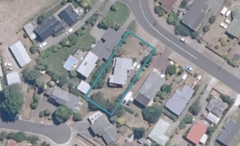 5 Ingle Avenue, Waipahihi, Taupo - Carousel 1