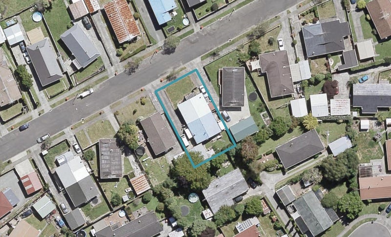 2/38 Hartford Crescent, Totara Park, Upper Hutt - Carousel 1