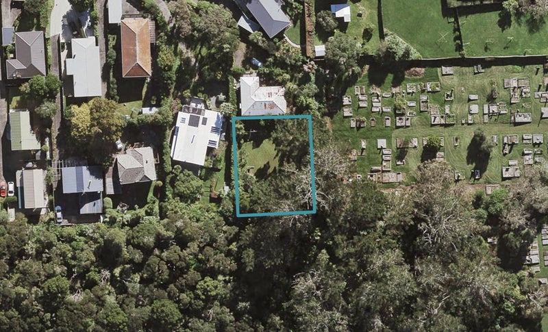 14B Coroglen Avenue, Birkenhead, Auckland - Carousel 1