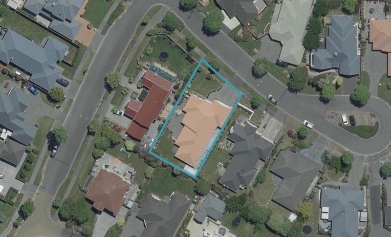 4 Dunmurry Place, Casebrook, Christchurch - Carousel 1