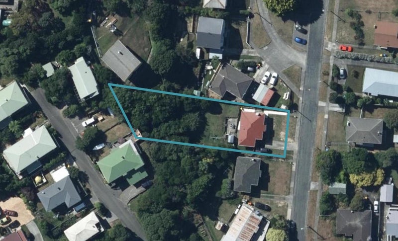 5 Arene Grove, Titahi Bay, Porirua - Carousel 1