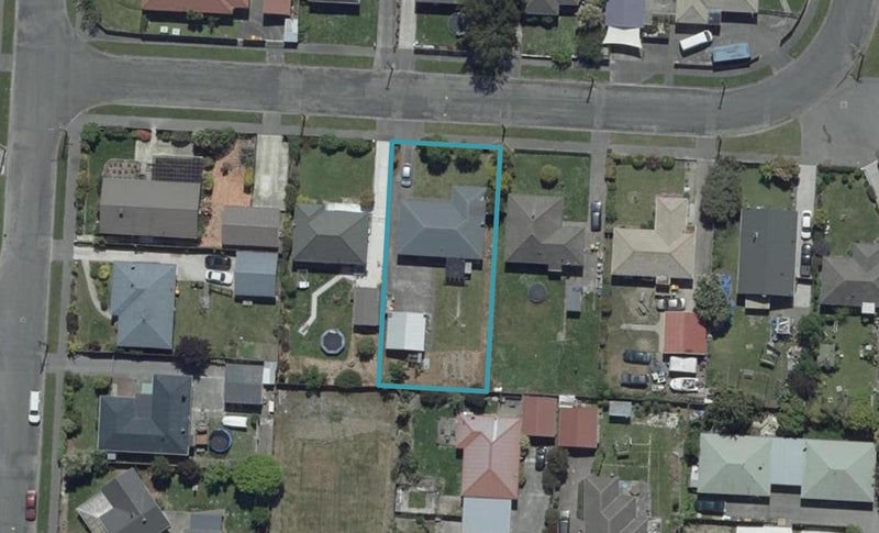 8 Lambeth Crescent, Northcote, Christchurch - Carousel 1
