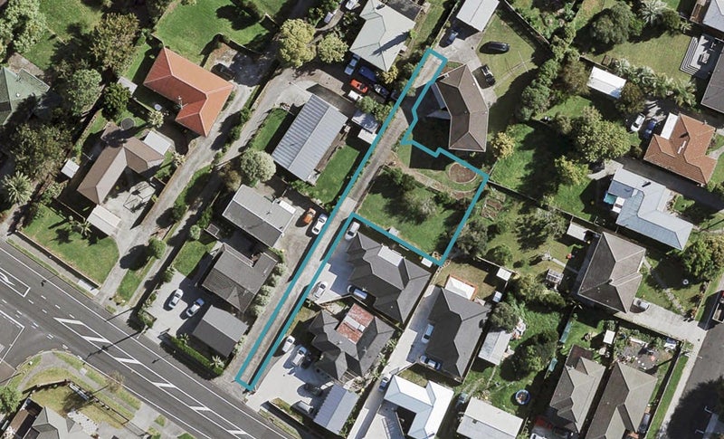 71B Russell Road, Manurewa, Auckland - Carousel 1