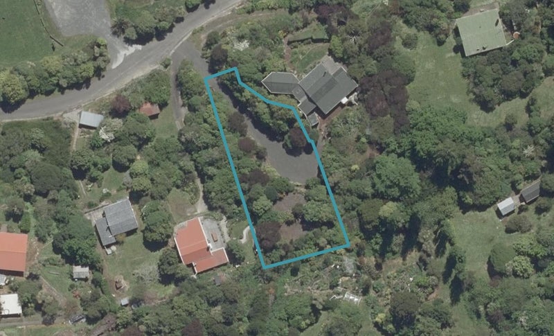 24 Bay Road, Pūrākaunui, Port Chalmers - Carousel 1