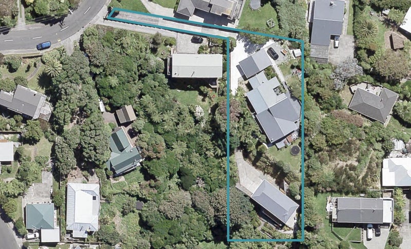9 Pokohiwi Road, Normandale, Lower Hutt - Carousel 1