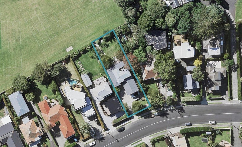 36 Williamson Avenue, Belmont, Auckland - Carousel 1