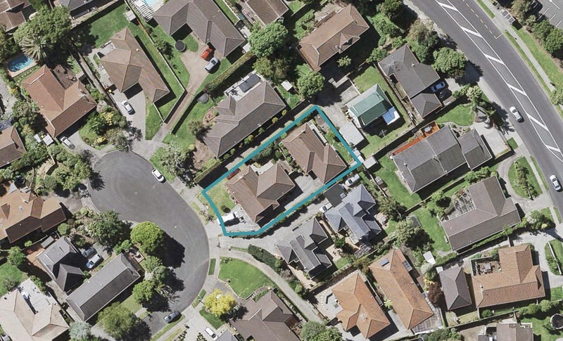 2/28 Eastridge Court, Northpark, Auckland - Carousel 1