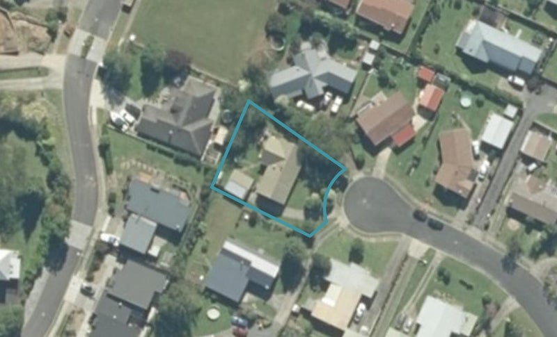 18 McDonald Place, Paeroa, Paeroa - Carousel 1