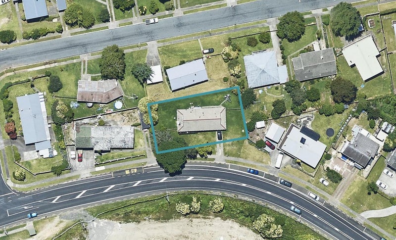 367 Welcome Bay Road, Welcome Bay, Tauranga - Carousel 1