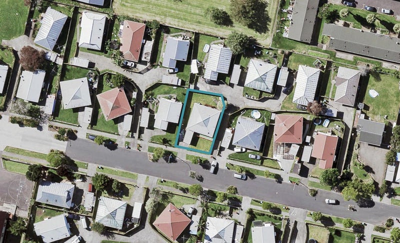 86A Maybury Street, Point England, Auckland - Carousel 1