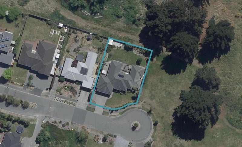41 Hemingway Place, Spencerville, Christchurch - Carousel 1