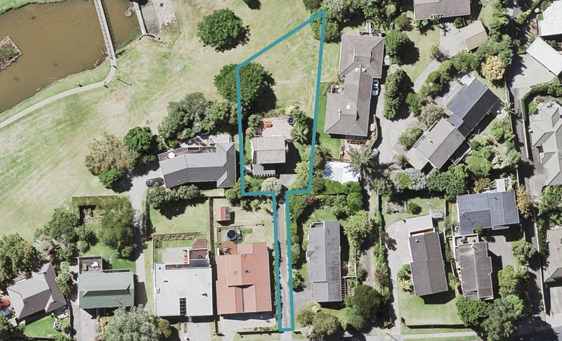 2/73 Glencoe Road, Browns Bay, Auckland - Carousel 1