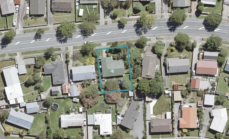 78 Gemstone Drive, Birchville, Upper Hutt - Carousel 1