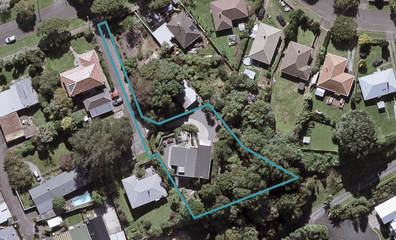 16 Woodleigh Street, Frankleigh Park, New Plymouth - Carousel 1