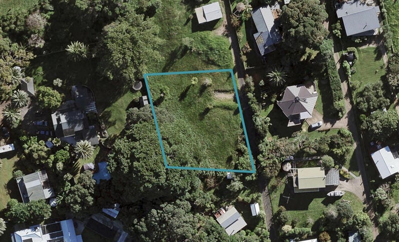 12 Ostend Road, Ostend, Waiheke Island - Carousel 1