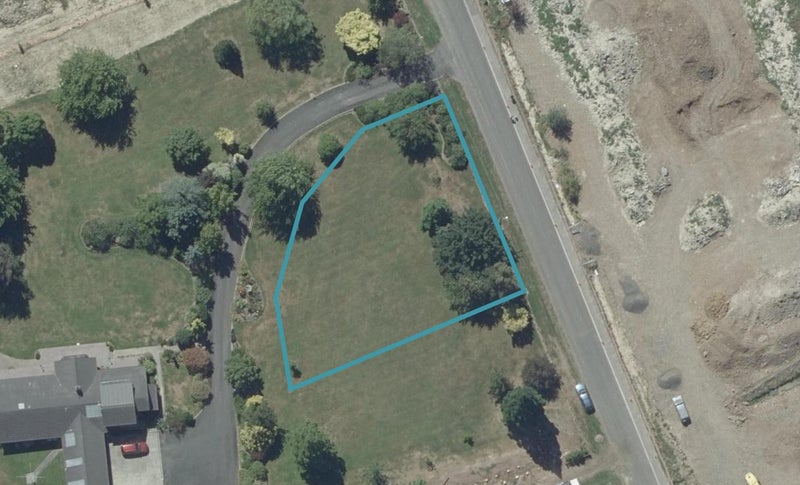 24 Cemetery Road, East Taieri, Mosgiel - Carousel 1