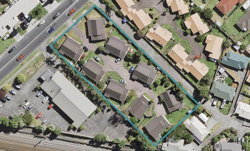 1/120 Metcalfe Road, Ranui, Auckland - Carousel 1