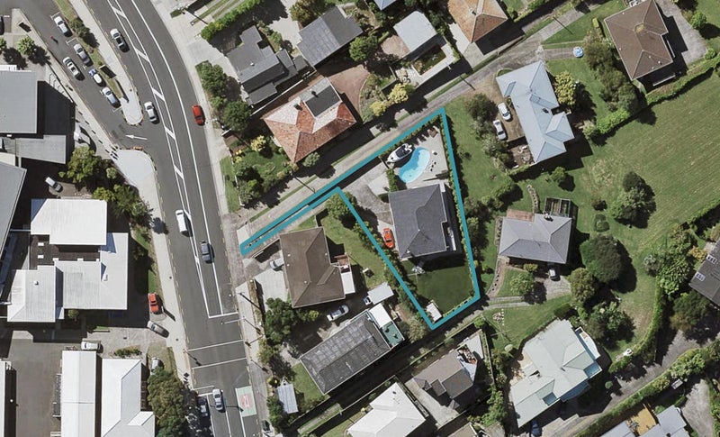 31A Forrest Hill Road, Milford, Auckland - Carousel 1