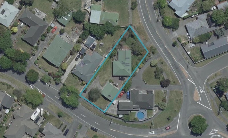 27 Waitikiri Drive, Parklands, Christchurch - Carousel 1
