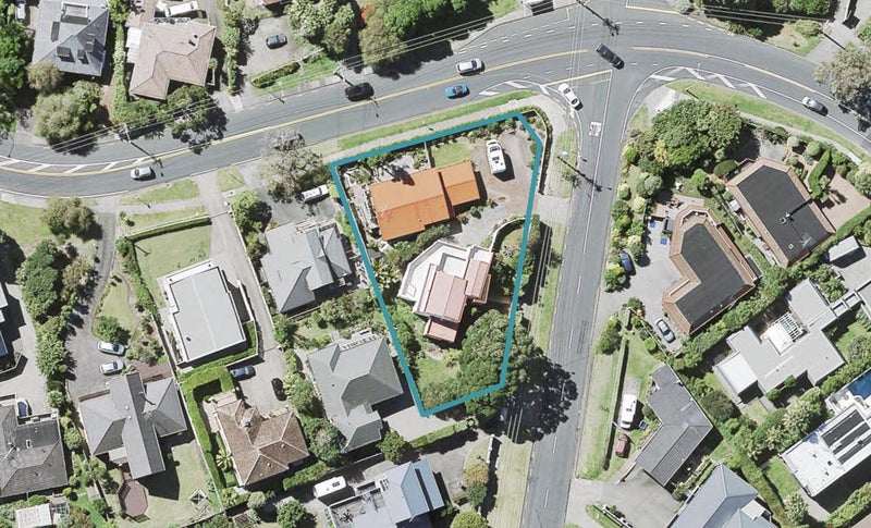 1/5 Kowhai Road, Mairangi Bay, Auckland - Carousel 1