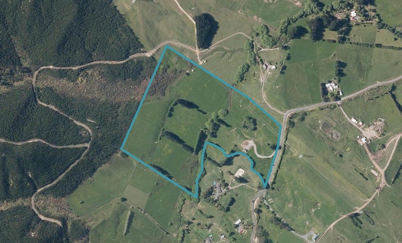 240 Tavinor Road, Whangarei - Carousel 1