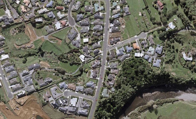 436 Mangorei Road, Highlands Park, New Plymouth - Carousel 1