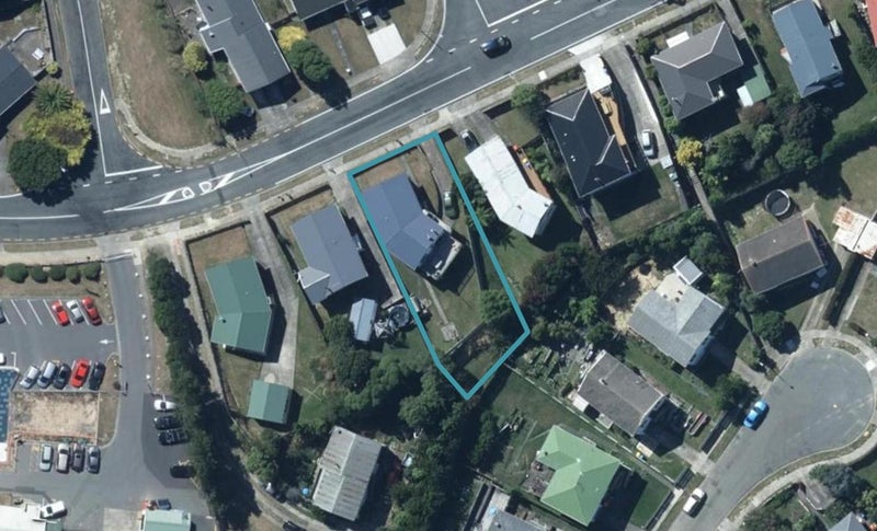 85 Conclusion Street, Ascot Park, Porirua - Carousel 1