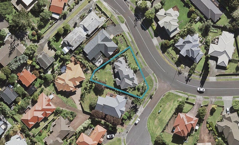 72 Velma Road, Hillcrest, Auckland - Carousel 1