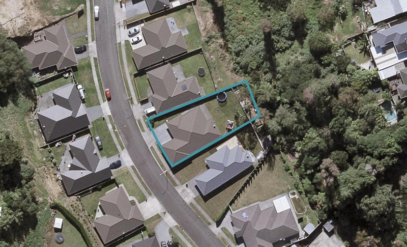 36 Magnolia Drive, Westown, New Plymouth - Carousel 1