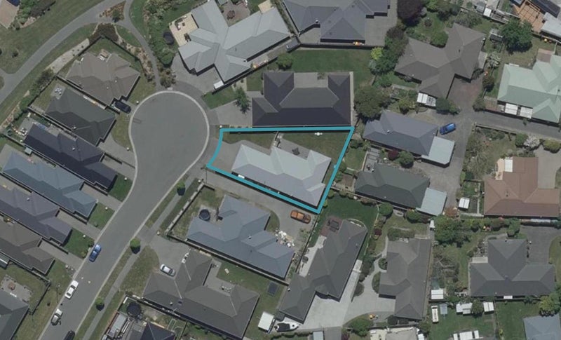16 Dunaverty Place, Broomfield, Christchurch - Carousel 1
