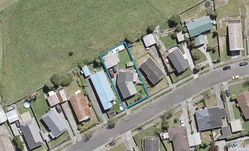 53 Hartford Crescent, Totara Park, Upper Hutt - Carousel 1